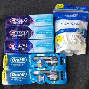 Crest 3D White Toothpaste:3  + Oral-B Toothbrush: 2  Oral-B Floss Picks:1 (=6)